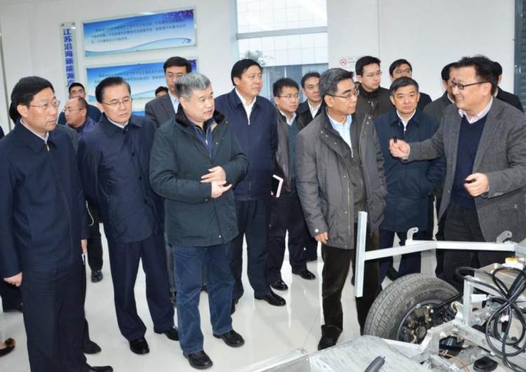 Then Director of the Industry Department of the National Development and Reform Commission Nian Yong visited the company